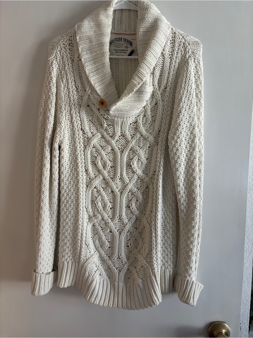 Tommy Hilfiger Cream Cable-Knit Shawl Collar Pullover men or women’s